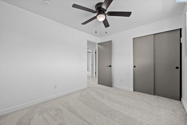 6808 W 4th Ave, Kennewick, WA 99336