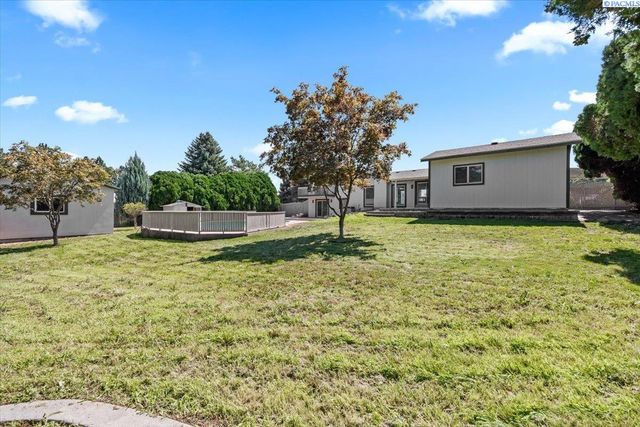 6808 W 4th Ave, Kennewick, WA 99336