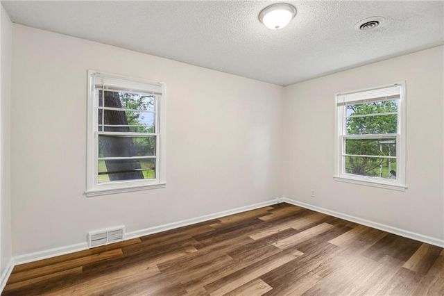 11709 Lawndale Avenue, Kansas City, MO 64137