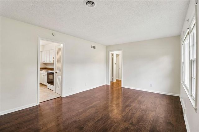 11709 Lawndale Avenue, Kansas City, MO 64137