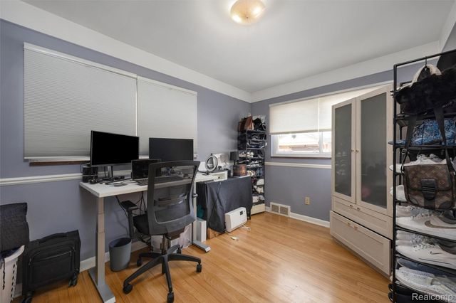 17361 Ego Avenue, Eastpointe, MI 48021