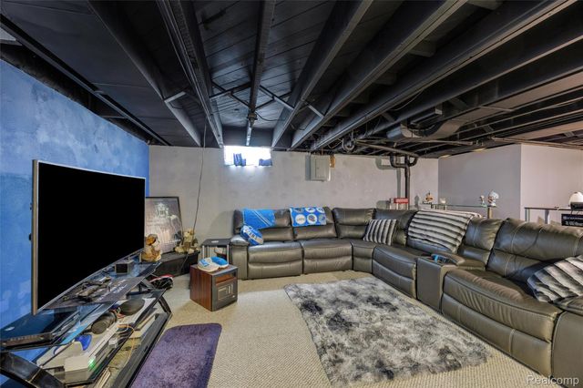 17361 Ego Avenue, Eastpointe, MI 48021