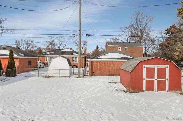 17361 Ego Avenue, Eastpointe, MI 48021