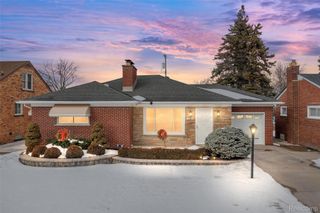 17361 Ego Avenue, Eastpointe, MI 48021