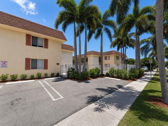 515 S Sequoia Drive 110, West Palm Beach, FL 33409
