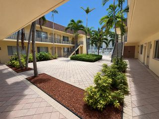515 S Sequoia Drive 110, West Palm Beach, FL 33409