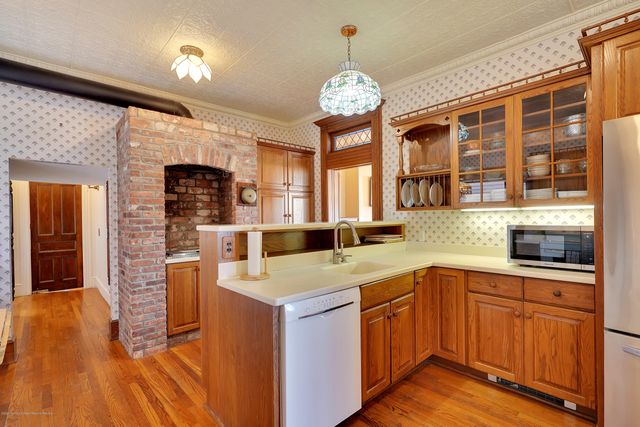 19 Ocean Avenue, Ocean Grove, NJ 07756