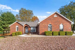 8714 Le Pere School Road, Millstadt, IL 62260