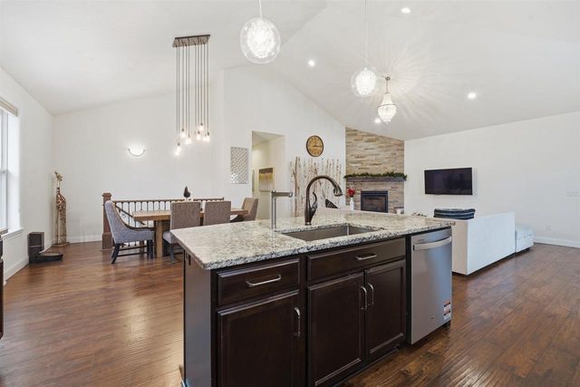 1364 PRIMROSE LANE, Fond Du Lac, WI 54935