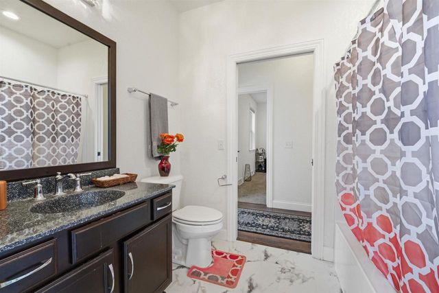 1364 PRIMROSE LANE, Fond Du Lac, WI 54935