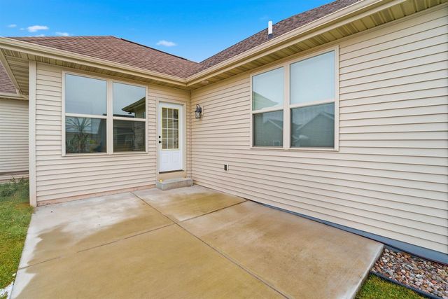 1364 PRIMROSE LANE, Fond Du Lac, WI 54935