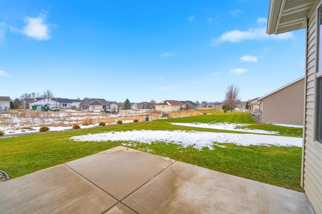 1364 PRIMROSE LANE, Fond Du Lac, WI 54935