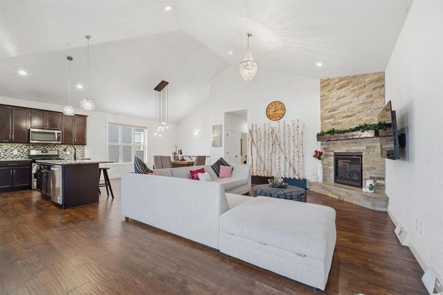 1364 PRIMROSE LANE, Fond Du Lac, WI 54935