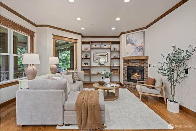 25818 NE 80th Street, Redmond, WA 98053
