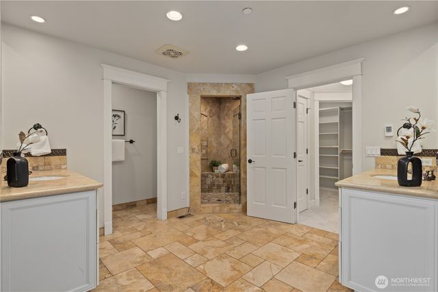 25818 NE 80th Street, Redmond, WA 98053