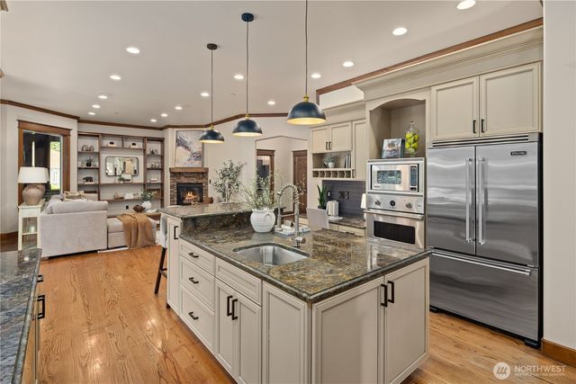 25818 NE 80th Street, Redmond, WA 98053