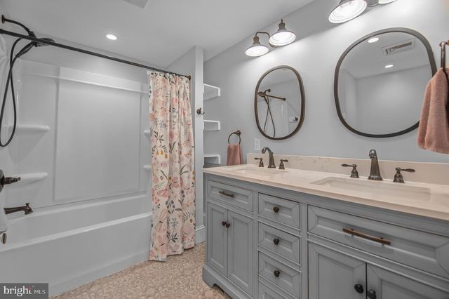 2151 WENTZ CHURCH RD, Lansdale, PA 19446