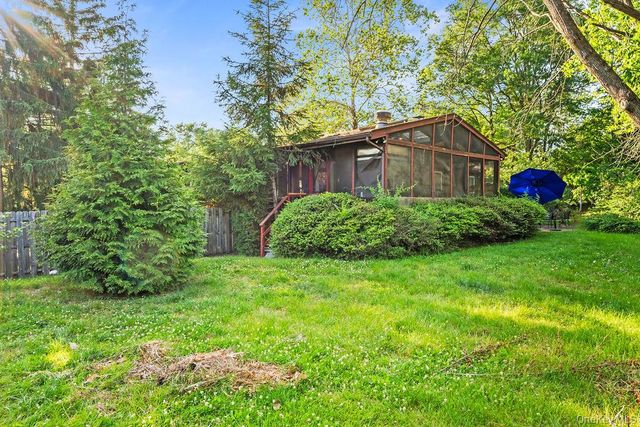 103 Waters Edge, Congers, NY 10920