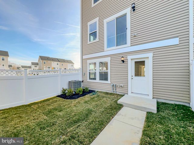 10771 MILLPORT ST, White Plains, MD 20695