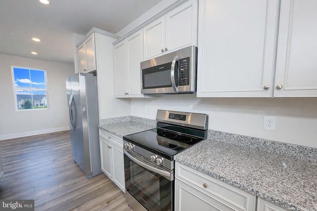 10771 MILLPORT ST, White Plains, MD 20695