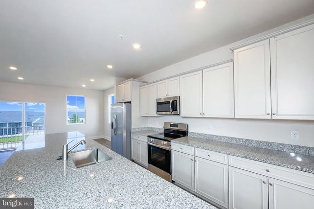 10771 MILLPORT ST, White Plains, MD 20695