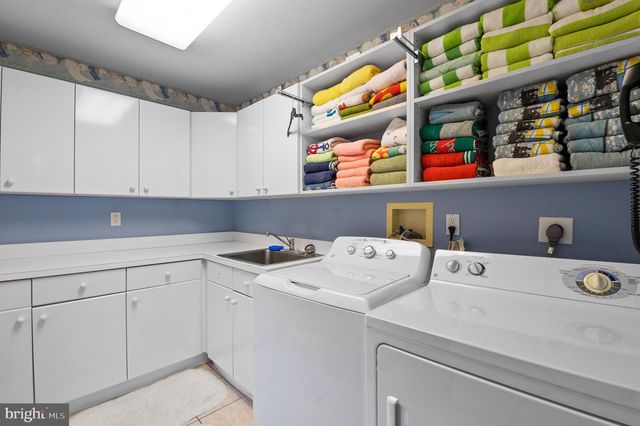 1285 S AVIGNON DR, Gladwyne, PA 19035