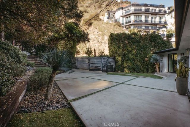 8130 Gould, Los Angeles, CA 90046