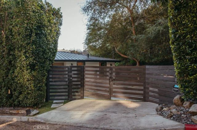 8130 Gould, Los Angeles, CA 90046