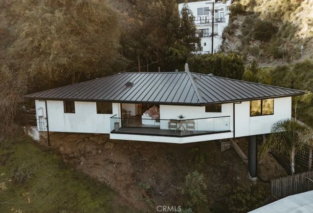 8130 Gould, Los Angeles, CA 90046