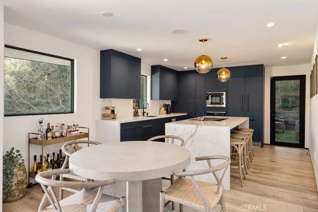 8130 Gould, Los Angeles, CA 90046