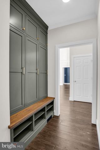 4 PEYTON DR, Carlisle, PA 17015