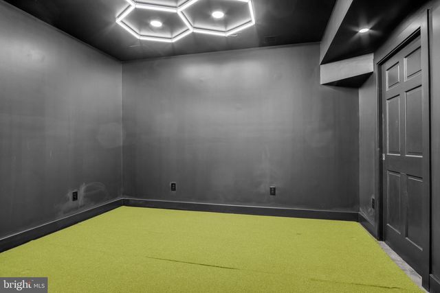 4 PEYTON DR, Carlisle, PA 17015