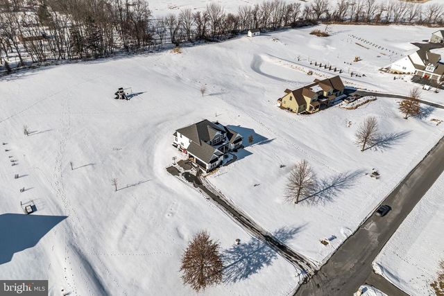 4 PEYTON DR, Carlisle, PA 17015