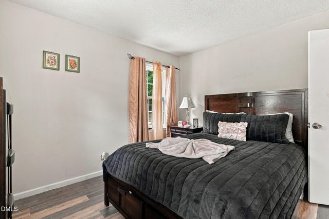 9 Cairn Court, Durham, NC 27705