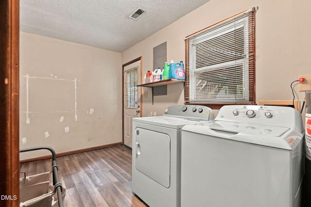 9 Cairn Court, Durham, NC 27705