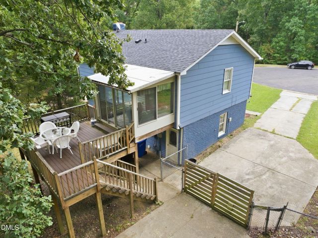 9 Cairn Court, Durham, NC 27705