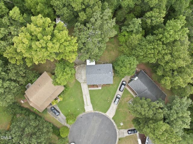 9 Cairn Court, Durham, NC 27705