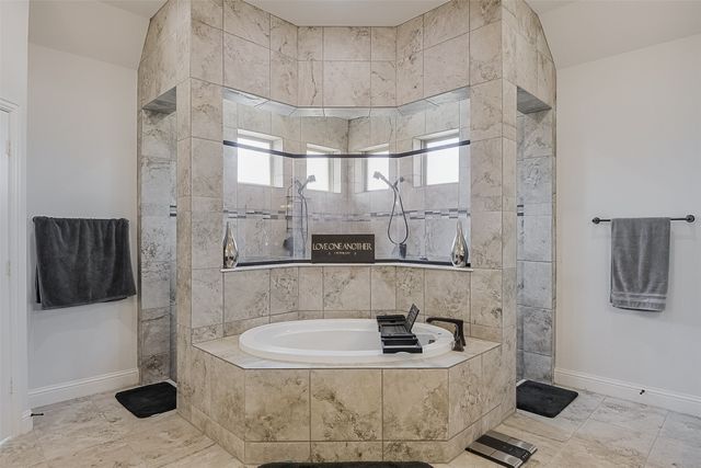 4111 Roberts Lane, Midlothian, TX 76065