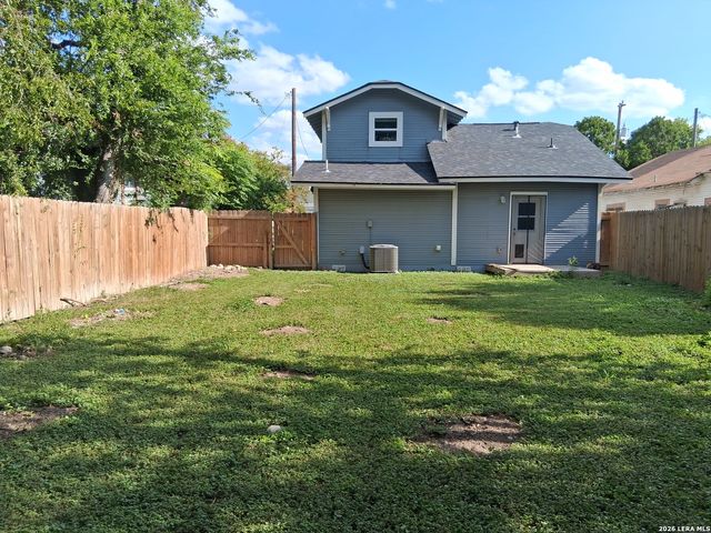 539 Hicks, San Antonio, TX 78210