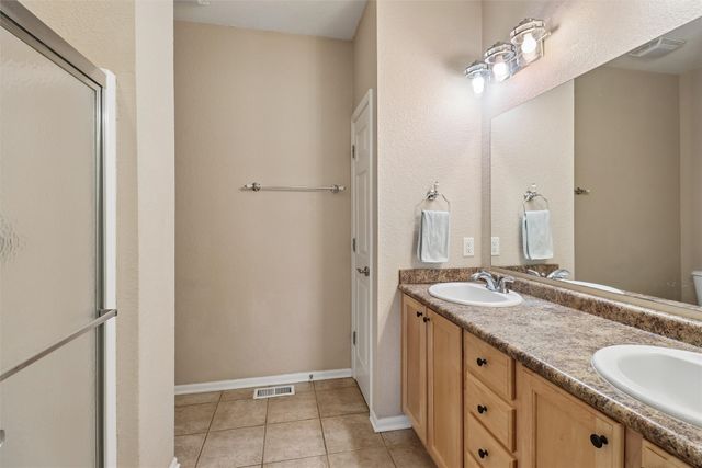 1701 Crabapple Lane, Granger, IA 50109