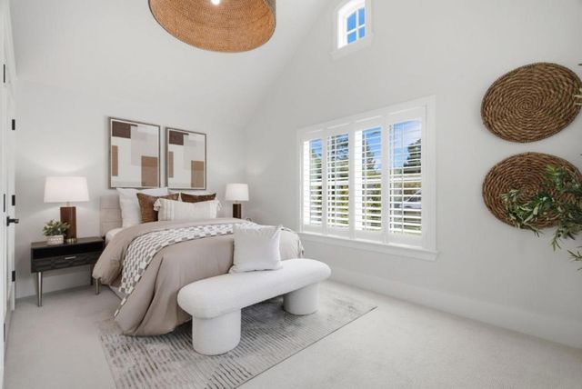 1052 Echo Drive, Los Altos, CA 94024