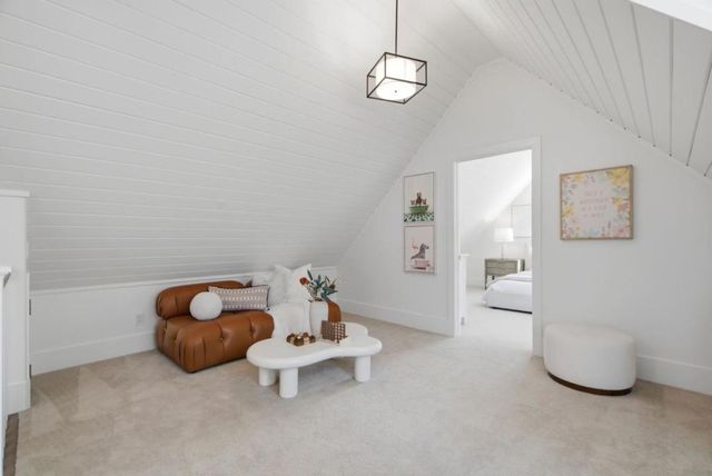 1052 Echo Drive, Los Altos, CA 94024