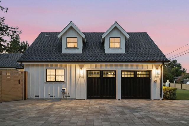1052 Echo Drive, Los Altos, CA 94024
