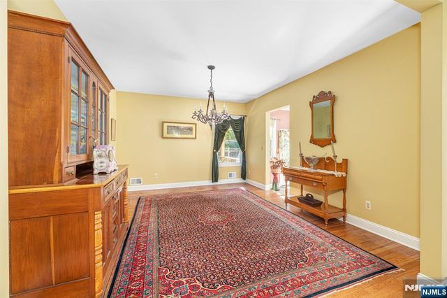 7 Stonehedge Drive, Hardyston, NJ 07460