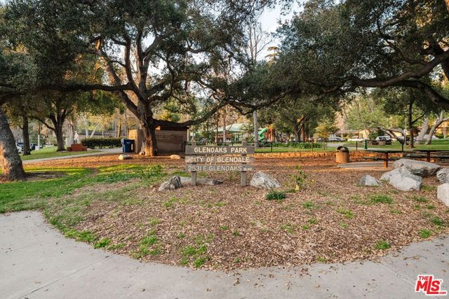 2621 E Glenoaks Boulevard, Glendale, CA 91206