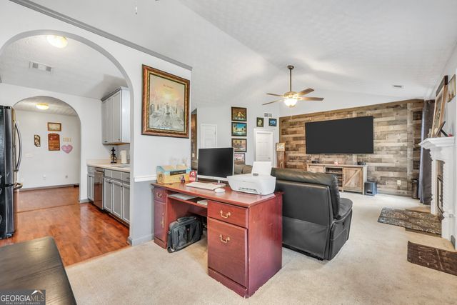 15 Tara Way, Covington, GA 30016