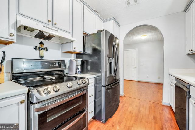 15 Tara Way, Covington, GA 30016