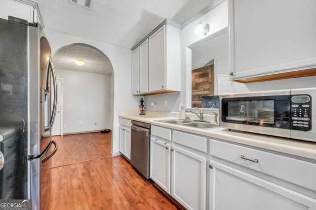 15 Tara Way, Covington, GA 30016