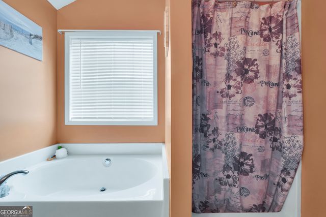 15 Tara Way, Covington, GA 30016