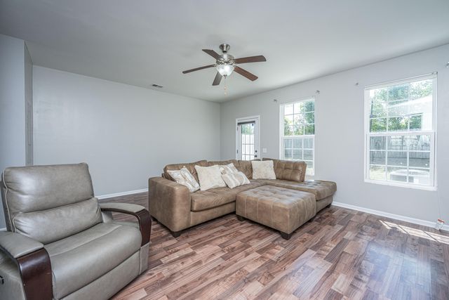 507 Hemingway Circle, Summerville, SC 29483